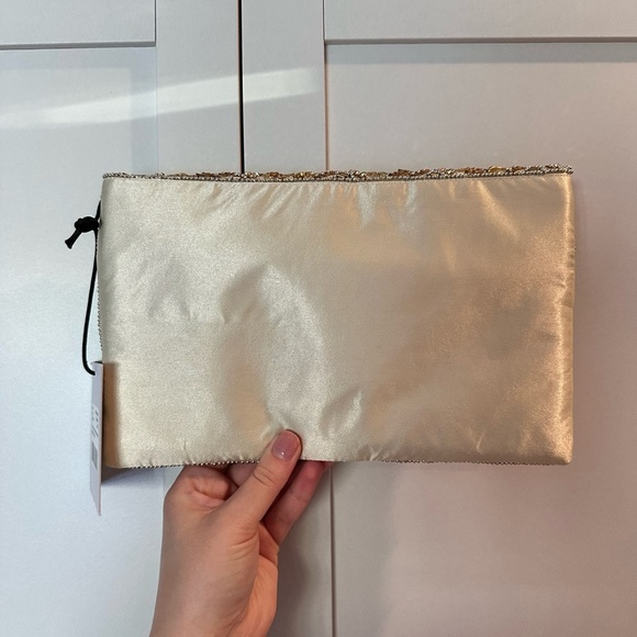 TRUE DECADENCE Envelope Clutch Bag in Gold! - Picture 7 of 7
